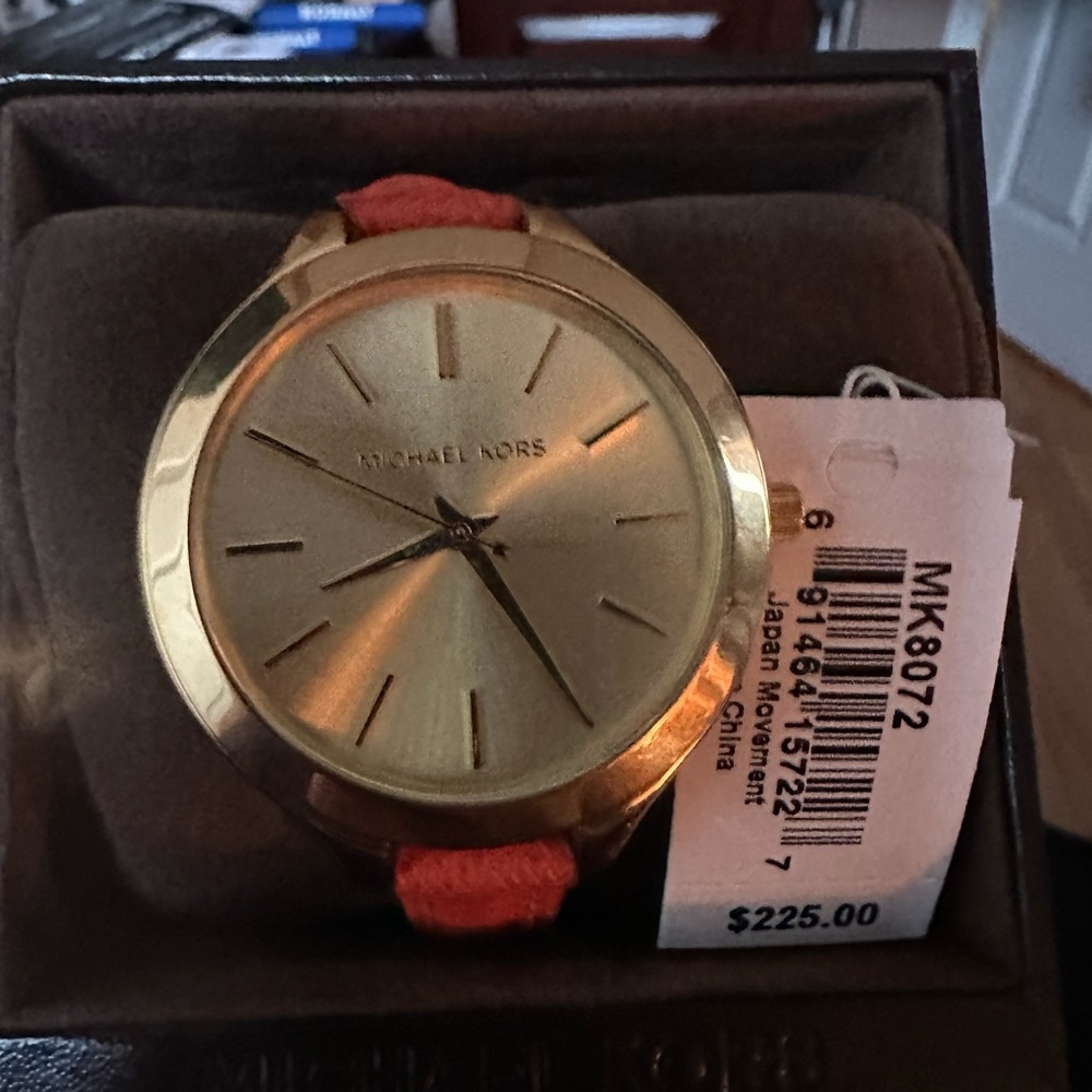 MK WATCH NWT